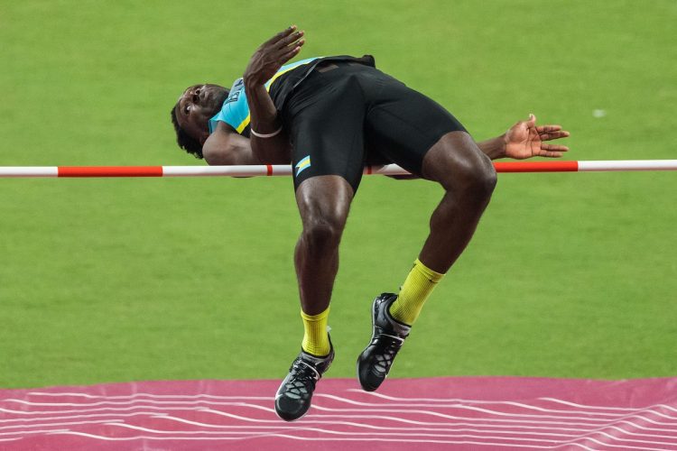 Donald Thomas compite en el Mundial de atletismo de Doha 2019. Foto: Nassos Triantafyllou/AZ Sports Images