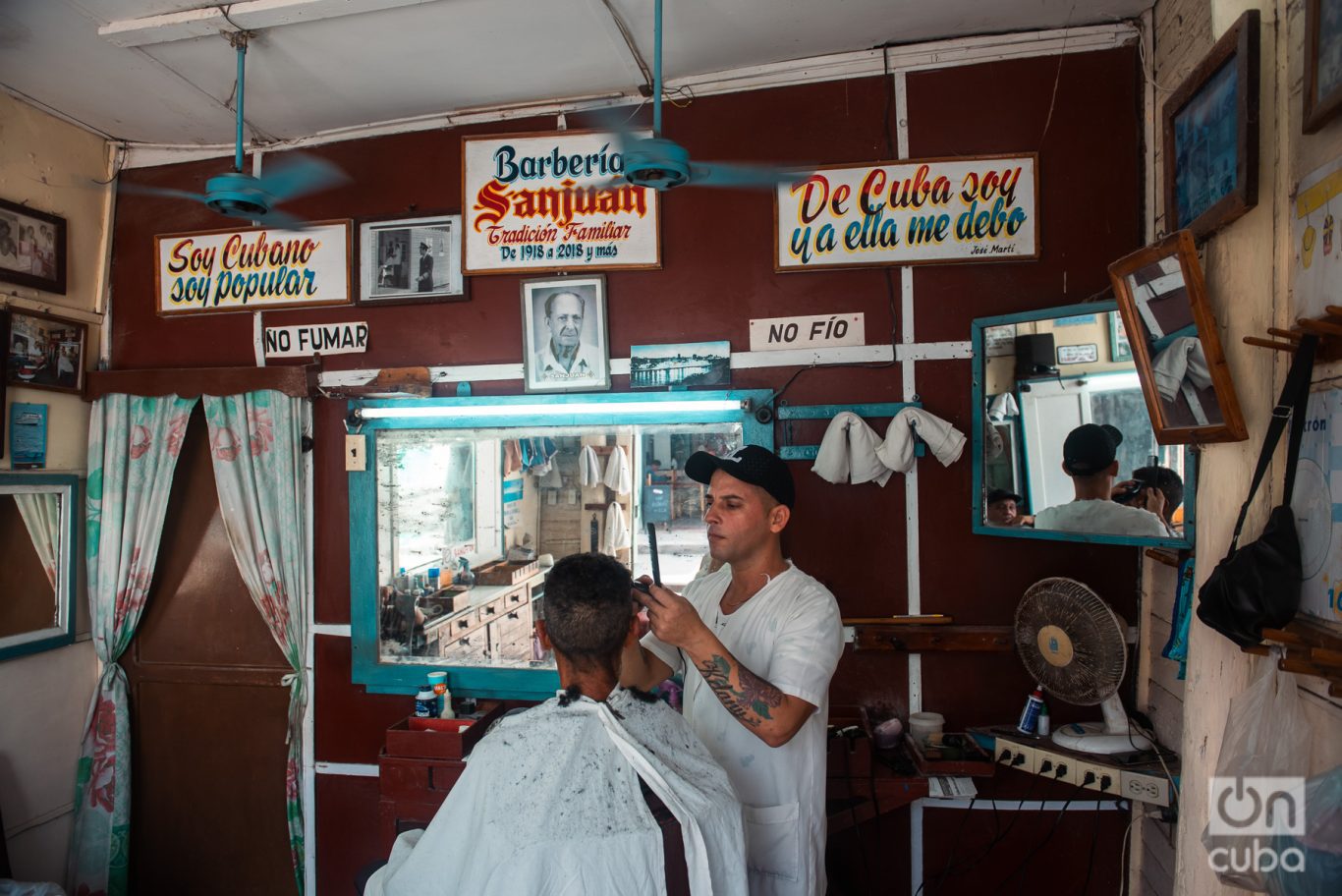 Barbería en Gibara. Foto: Kaloian.