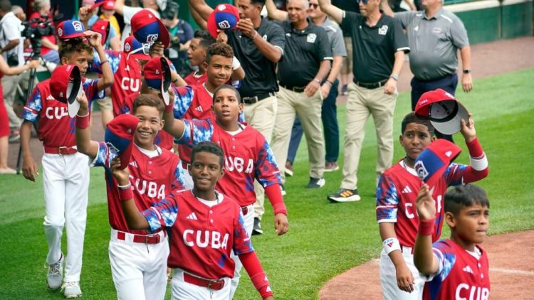 El equipo de Bayamo, representante de Cuba en la Serie Mundial de las Pequeñas Ligas 2023, celebrada en Williamsport, Pensilvania. Foto: Radio Bayamo.