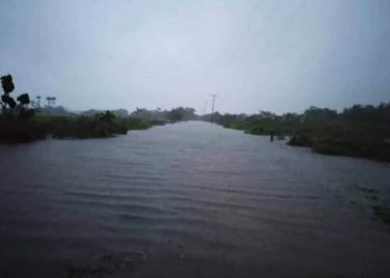 El río Cuyaguateje desbordado por las aguas del huracán idalia. Foto: ACN.