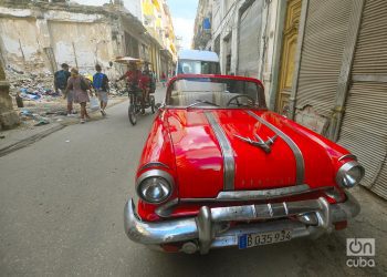 Calle Bernaza, en La Habana Vieja. Foto: Otmaro Rodríguez.