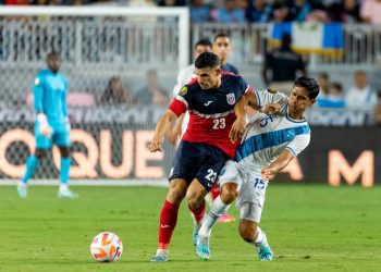 La selección cubana de fútbol logró conservar la categoría en el inicio del máximo nivel de la pasada Liga de Naciones de Concacaf. Foto:  Matias J. Ocner/Miami Herald.