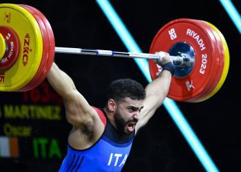 El cubano-italiano Oscar Reyes fue  una de las revelaciones del Campeonato Mundial de pesas en Riad. Foto: @Weightliftingsa