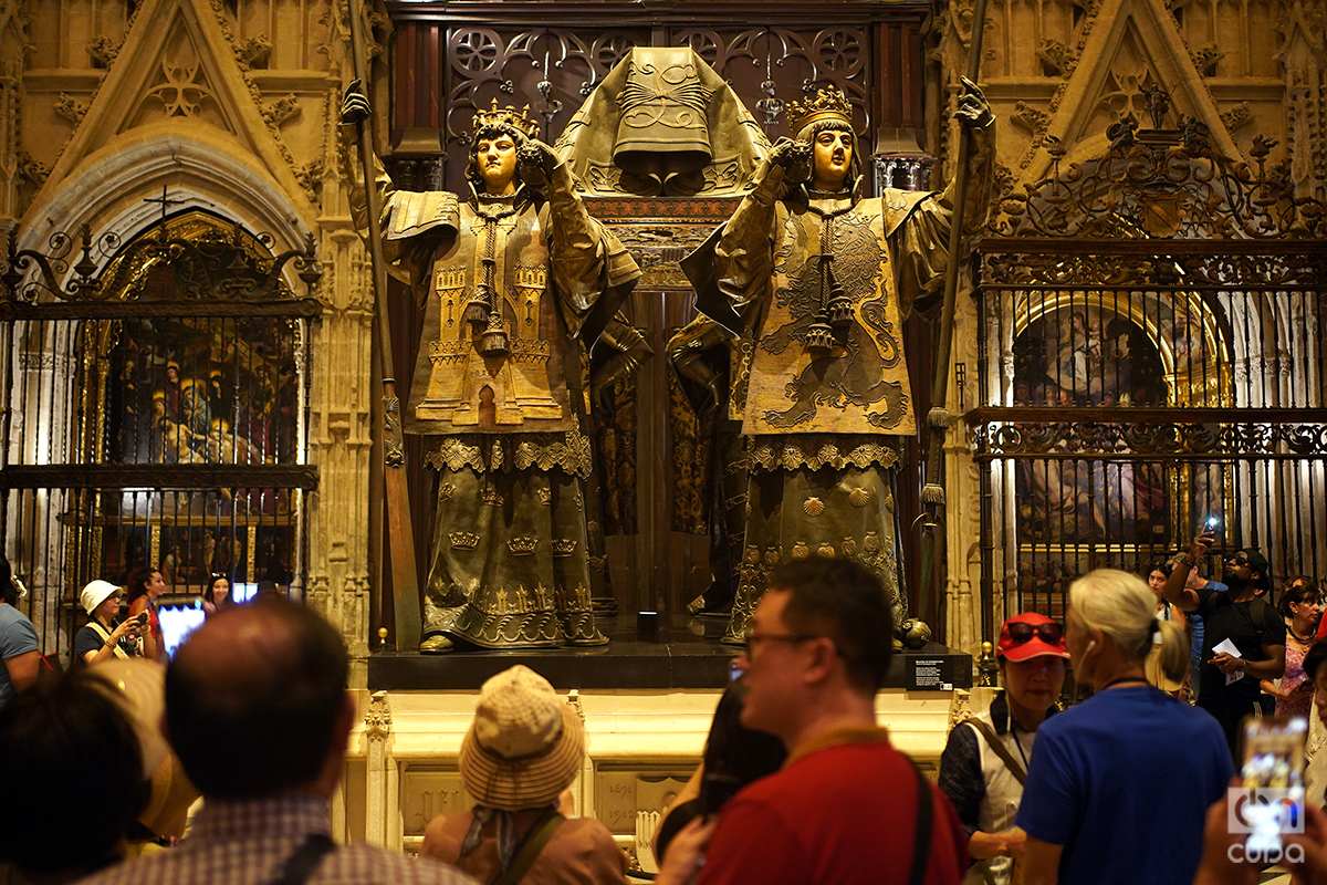 La tumba del ilustre genovés es de una magnificencia excepcional, digna de un rey. Foto: Alejandro Ernesto.