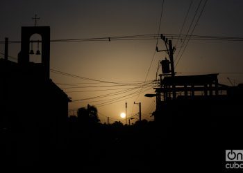 La UNE estima que habrá cortes en el suministro durante todo el día y calcula para la tarde-noche, el llamado horario pico, una afectación de 767 MW. Foto: Kaloian Santos Cabrera.