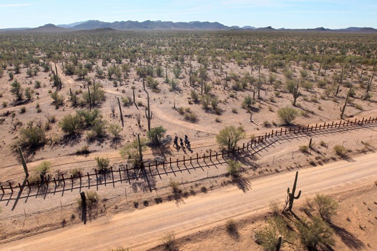 El Paso es actualmente el cuarto cruce fronterizo más transitado. La gran mayoría de las 134 muertes están relacionadas con el calor, dijo la Patrulla Fronteriza de Estados Unidos. Foto: CNN.