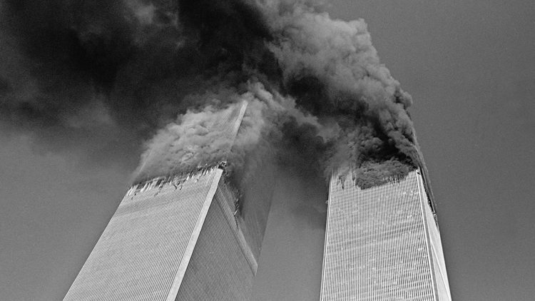 Las dos torres incendiadas. | Foto: Archivo