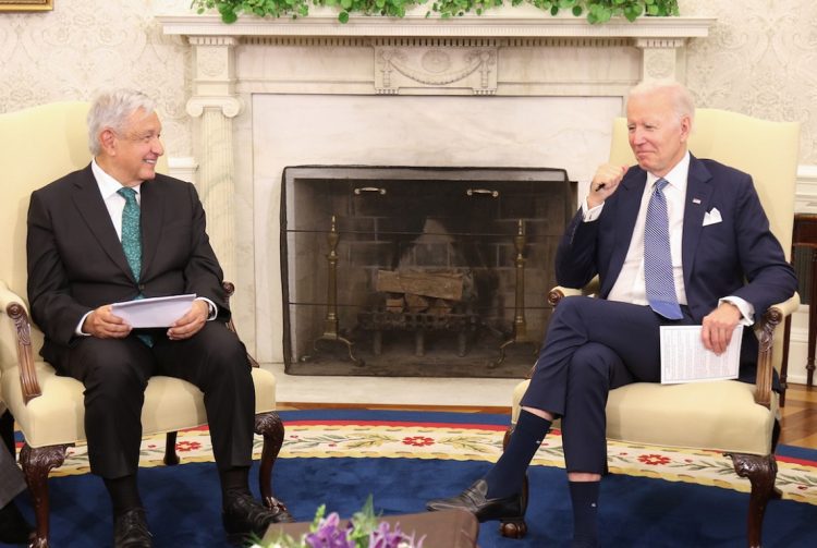 Foto de archivo de un encuentro entre los presidentes Andrés Manuel López Obrador (México, izquierda) y Joe Biden (Estados Unidos, derecha). Foto: Gobierno de México / Archivo.