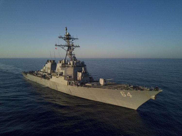 USS Carney. Foto: Arab News.