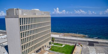 Vista aérea de la Embajada de Estados Unidos en La Habana. Foto: Kaloian.