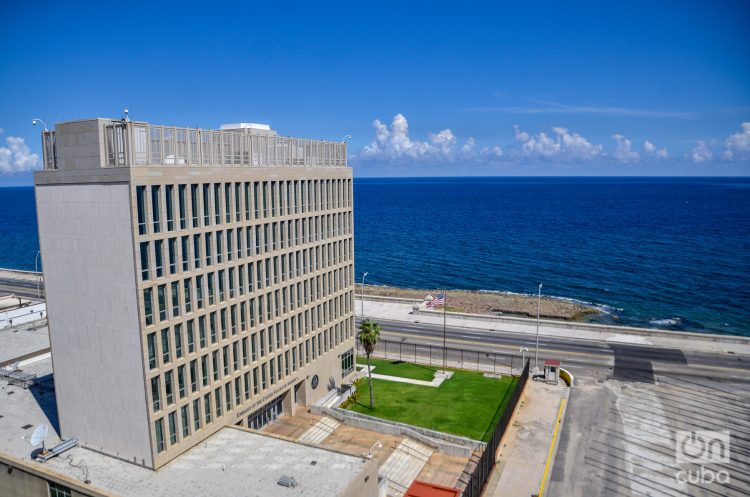 Vista aérea de la Embajada de Estados Unidos en La Habana. Foto: Kaloian.