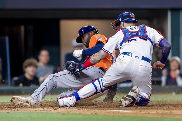 Yordan Álvarez volvió a ser una de las bujías de los Astros en materia ofensiva. Foto: Adam Davis/EFE.
