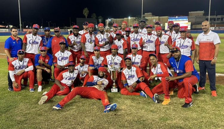 La selección cubana ganó la Copa del Caribe, un discreto torneo en el que solo participaron los anfitriones, Curazao e Islas Vírgenes de Estados Unidos. Foto: Equipo Nacional Béisbol Puerto Rico/Facebook.
