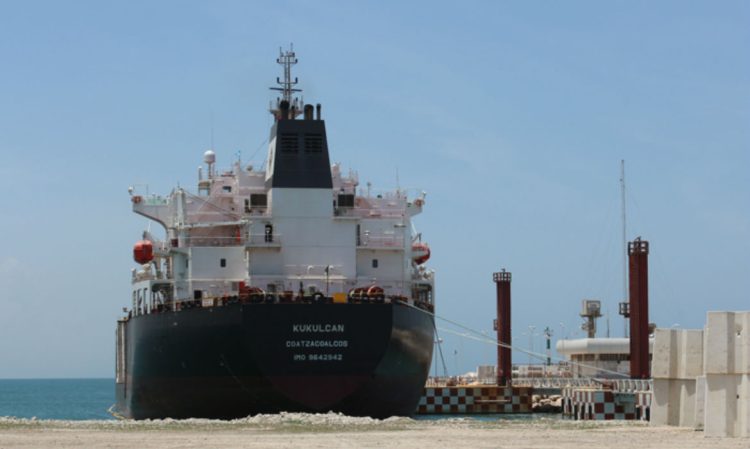 Barco petrolero mexicano. Foto: T21.