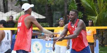 Los cubanos Noslen Díaz y Jorge Luis Alayo. Foto: Twitter @Norceca_Info / Archivo.