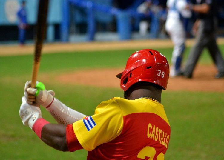Matanzas ha logrado reunir a tres ex Grandes Ligas, el Jugador Más Valioso de una final en el béisbol japonés y otras luminarias del béisbol cubano en la segunda edición de la Liga Élite. Foto: Ricardo López Hevia.