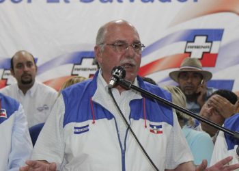 El expresidente de El Salvador, Alfredo Cristaini. Foto Archivo.