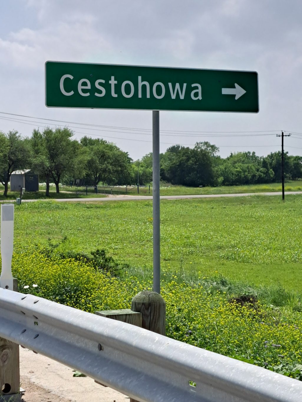 Entrance to the town of Cestohowa, Texas, one of the settlements of the Polish pioneers in Texas. Photo: Alex Fleites.