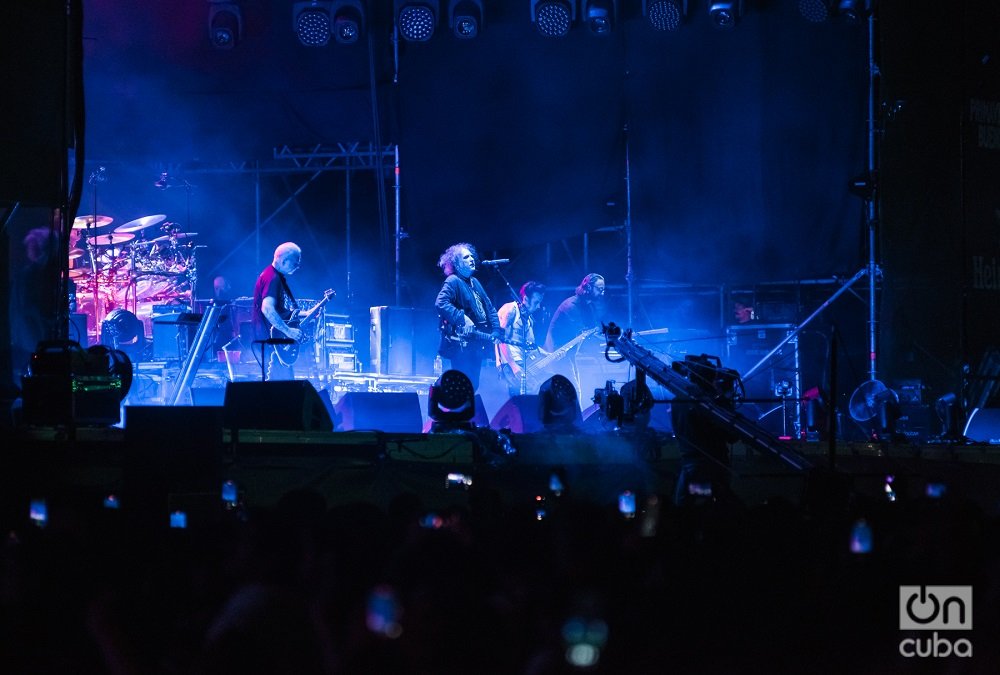 Casi 40 mil personas se congregaron en el Primavera Sound Buenos Aires para ver a The Cure. Foto: Kaloian.
