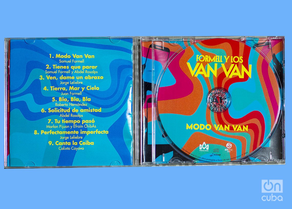 Modo Van Van, nuevo disco de la popular orquesta Los Van Van, conocida como el Tren de la Música Cubana. Foto: Otmaro Rodríguez.