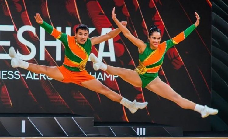 Jóvenes cubanos compiten en el Campeonato Internacional de Aeróbicos y Fitness de Snatreshka 2023, en Rusia. Foto: Inder / X.