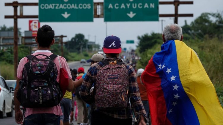 Emigrantes venezolanos. Foto: Agenda Estado de Derecho.