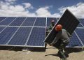 Trabajos de expansión de la energía solar en Camagüey. Foto: Adelante / Archivo.