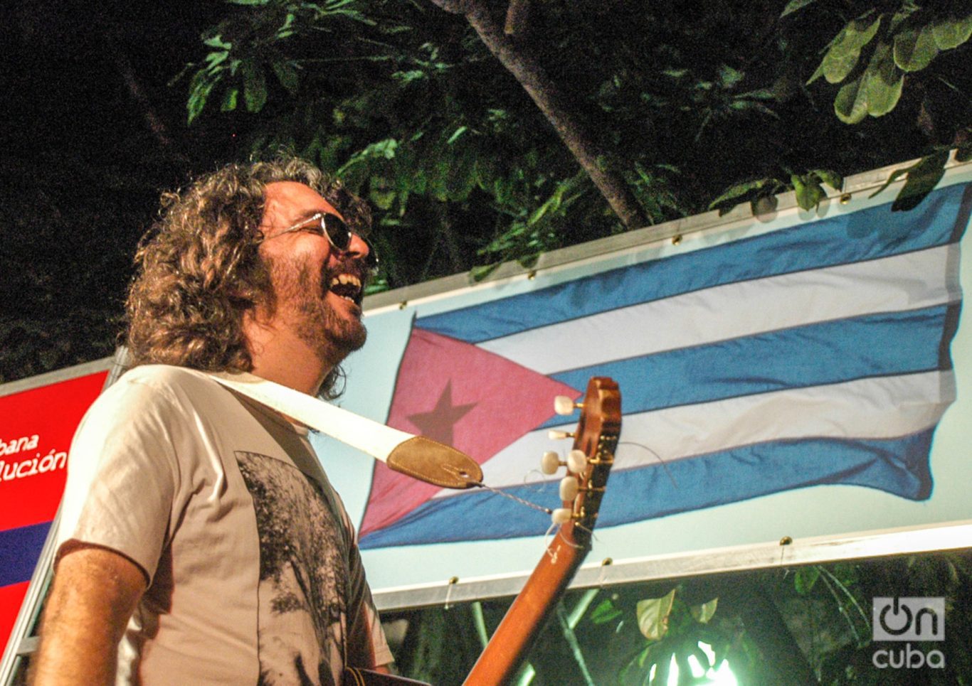 Santiago Feliú en un concierto en el Pabellón Cuba, en La Habana, en
el año 2009. Foto: Kaloian.