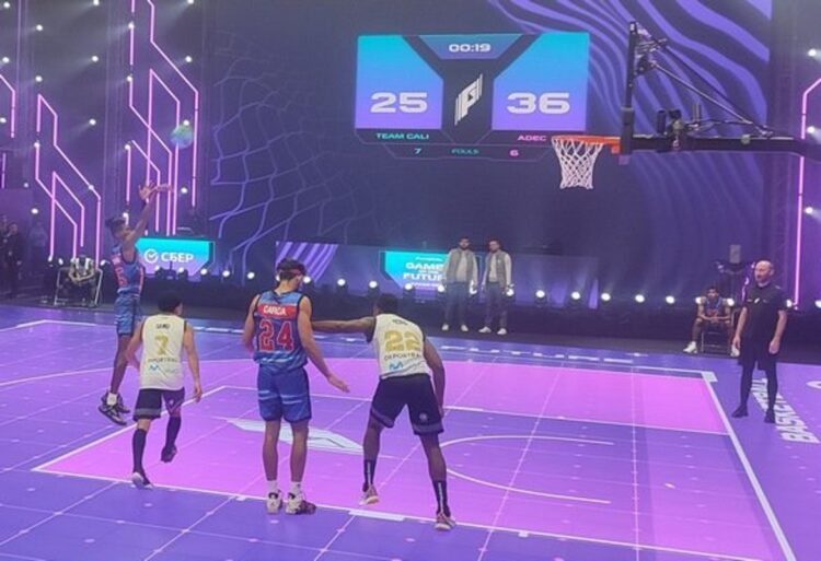 Partido de baloncesto phigital entre los equipos de Cuba y Cali (Colombia), ganado por los cubanos, en los I Juegos del Futuro de Kazán, Rusia. Foto: Jit.
