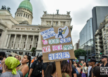 Movilización feminista del 8M en Buenos Aires. Foto: Kaloian.