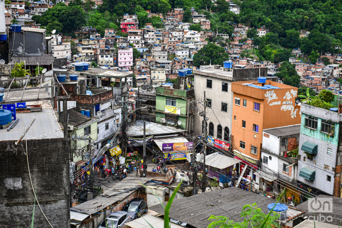 Una vista desde el corazón de Rocinha. Foto: Kaloian.
