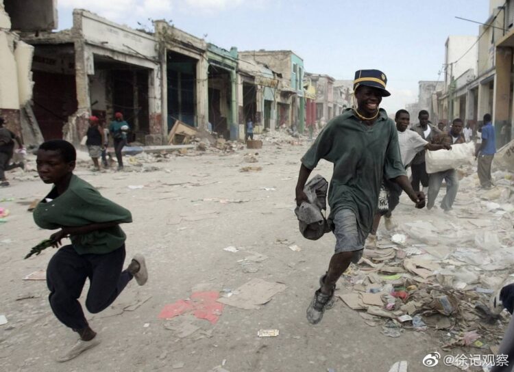 Violencia callejera en Haití..jpeg Foto. K.sina.com.cn
