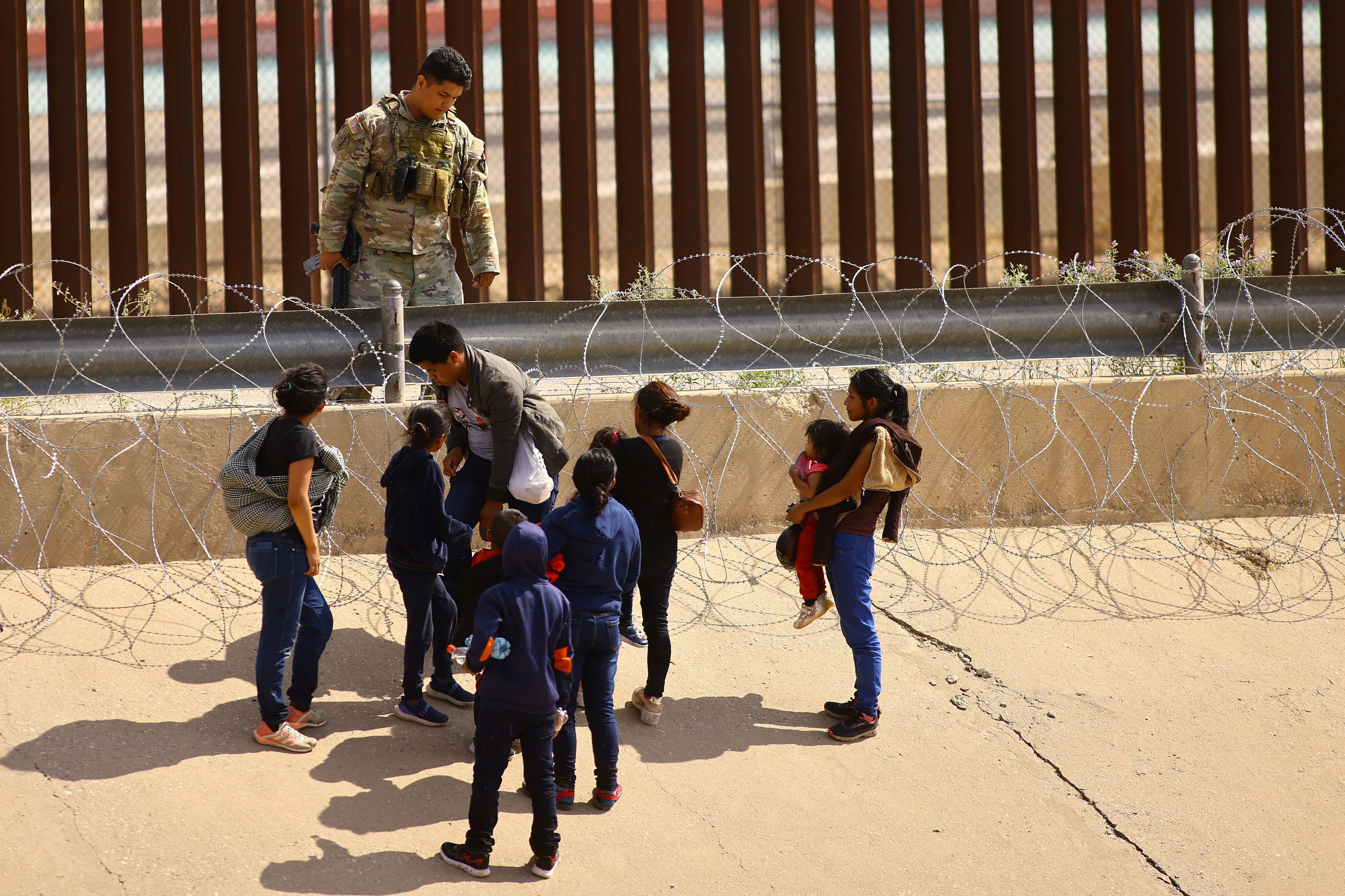 Immigrants on the southern border. Photo: Reuters.