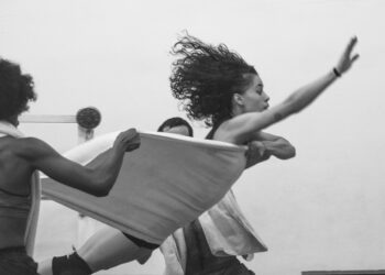 Liliet Orozco también es maestra de danza, y está interesada en la manera en que su arte puede contribuir a la calidad de vida de la gente. Foto: Yuris Nórido.