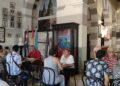 Miembros de la Federación de Asociaciones Asturianas de Cuba realiza despachos individuales sobre la Ley de Memoria Democrática y la ampliación al acceso a la nacionalidad española, en La Habana. Foto: FAAC/ Facebook