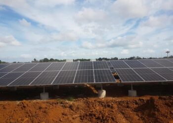Parque fotovoltaico de Morón, al 90 por ciento de ejecución, comenzará a entregar energía al SEN en los próximos días. Foto: Facebook/Bernardo Espinosa.