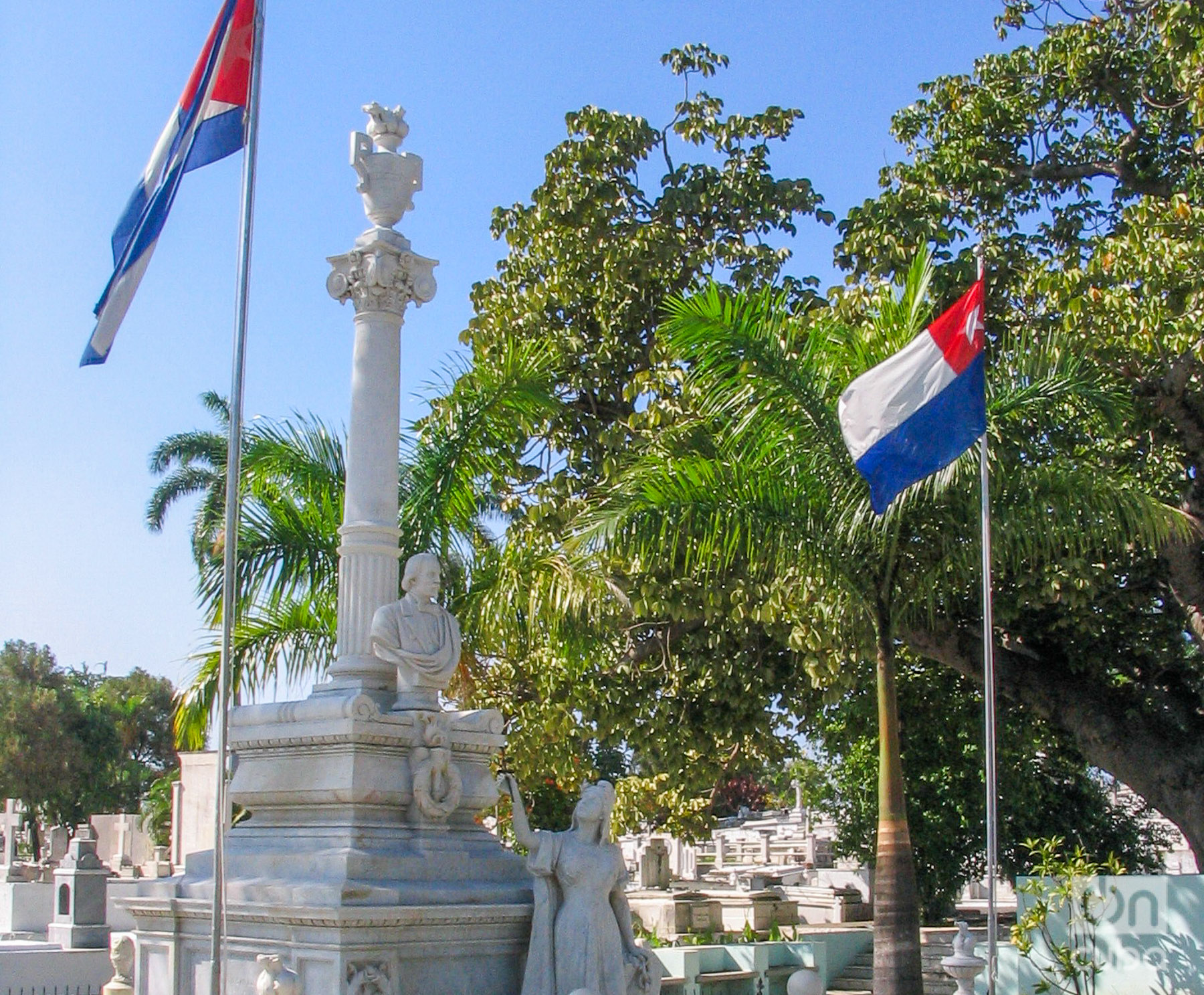 Monumento a Carlos Manuel de Céspedes en el cementerio de Santa Ifigenia, Santiago de Cuba. Foto: Kaloian. 