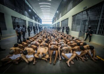 Decenas de miles de pandilleros, presuntos y convictos,  han sido encarcelados. Foto: Presidencia salvadoreña.