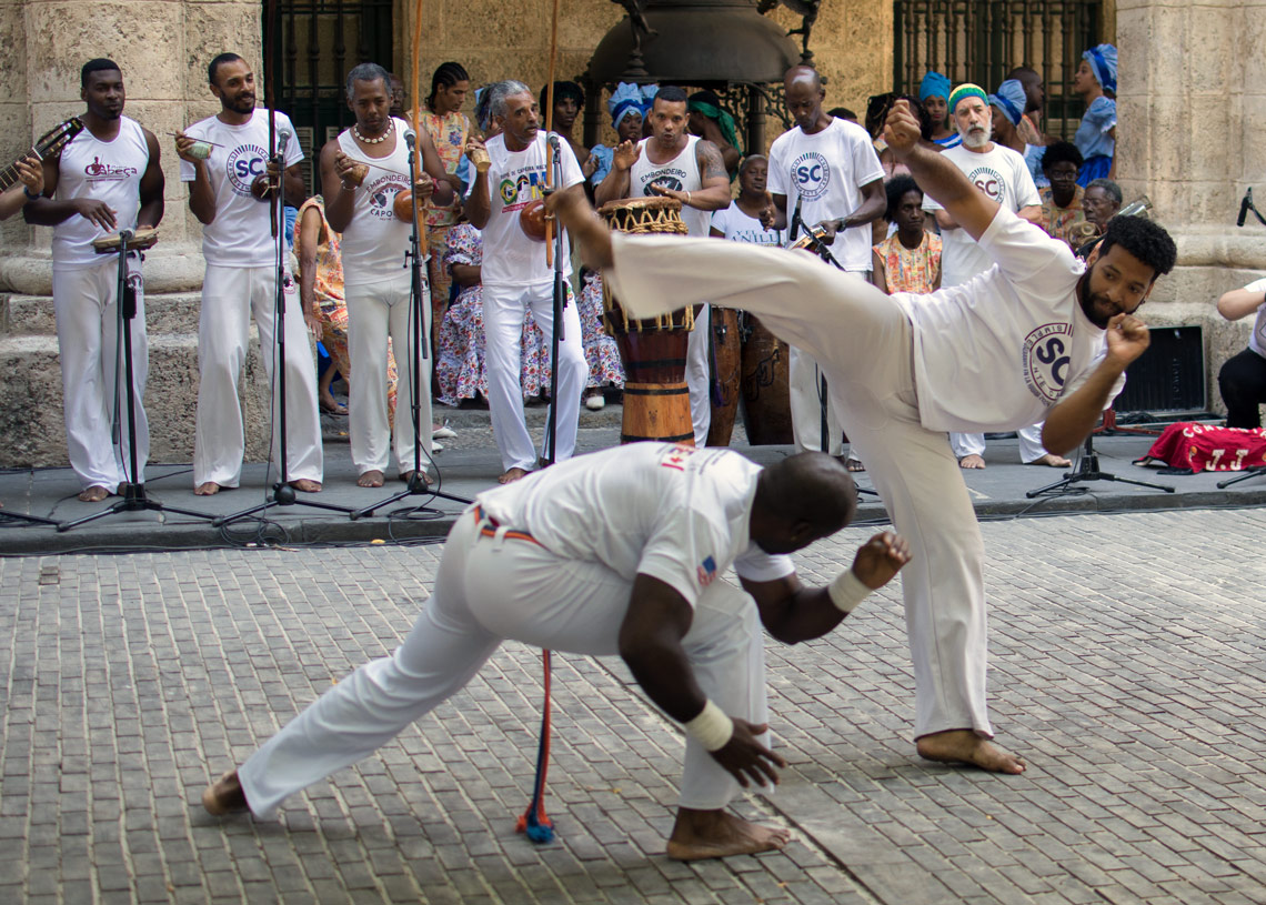 Capoeira Malta Group, from Brazil, at the International Festival of Dance in Urban Landscapes Old Havana: City in Motion 2024. Photo: Otmaro Rodríguez.