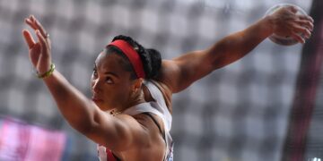 Yaimé Pérez logró uno de los tiros más espectaculares en la historia del disco femenino. Foto: World Athletics.