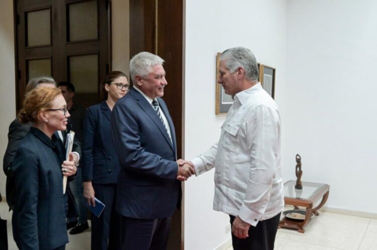 El ministro de Interior ruso Vladimir Kolokoltsev fue recibido por el presidente Cuba durante su visita a la isla en 2023: Foto: Presidencia Cuba/Archivo.