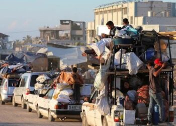 Palestinos desplazados huyendo de Rafah . Foto. Ramadan Abed (Reuters)