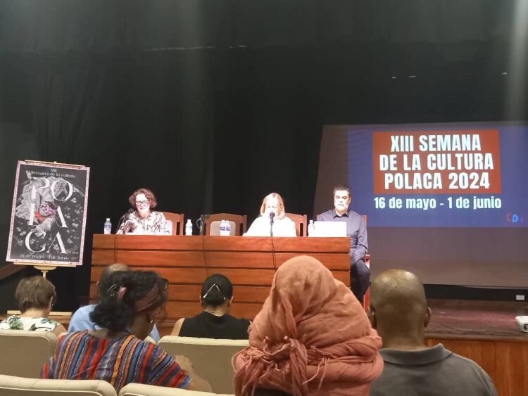 Semana de la Cultura Polaca en Cuba. Conferencia de Prensa. Foto: La Jiribilla