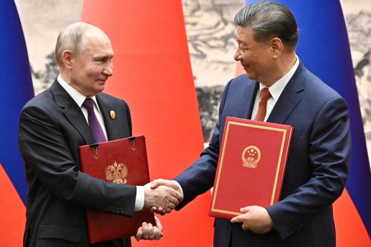 Putin y Xi Jinping este jueves. Foto: SERGEY BOBYLEV/ SPUTNIK/KREMLIN/EFE/EPA.