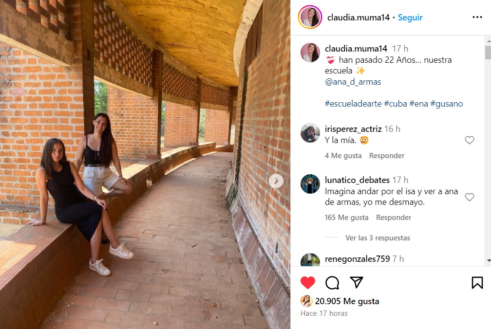 Publicación de Claudia "Muma" Alvariño en Instagram junto a su amiga, la célebre actriz Ana de Armas. Foto: Captura de pantalla.