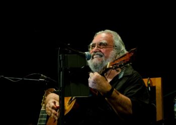 Ferrer durante su concierto en Cienfuegos. Foto: Heydy Montes de Oca, tomada de la página Pedro Luis Ferrer Montes/Facebook.