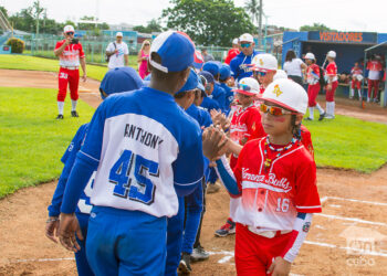 Encuentro de béisbol entre equipos de USA y Cuba, categoría 11-12, Ciudad Deportiva. Foto: Otmaro Rodríguez.