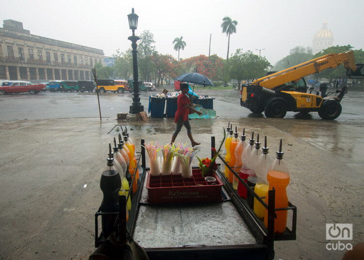 Lluvias en La Habana. Foto: Otmaro Rodríguez.