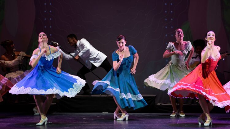 "Cuba Vibra", de Lizt Alfonso Dance Cuba. Foto: Josep Guindo.