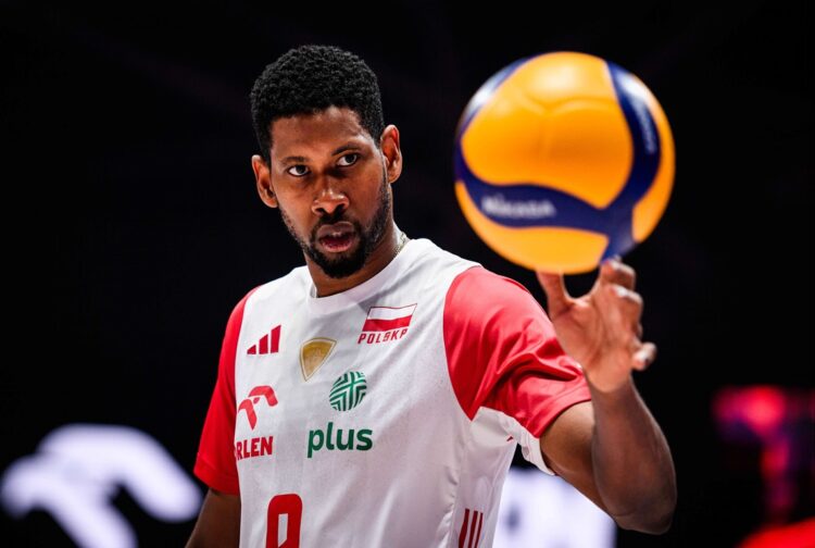 León guio a Polonia a un importante triunfo. Foto: volleyballworld.com